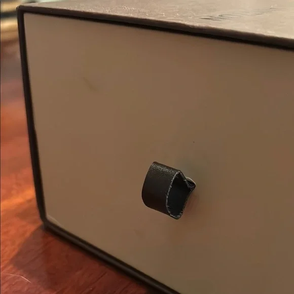 Louis Vuitton Elegant Brown Storage Box - Picture 3 of 7